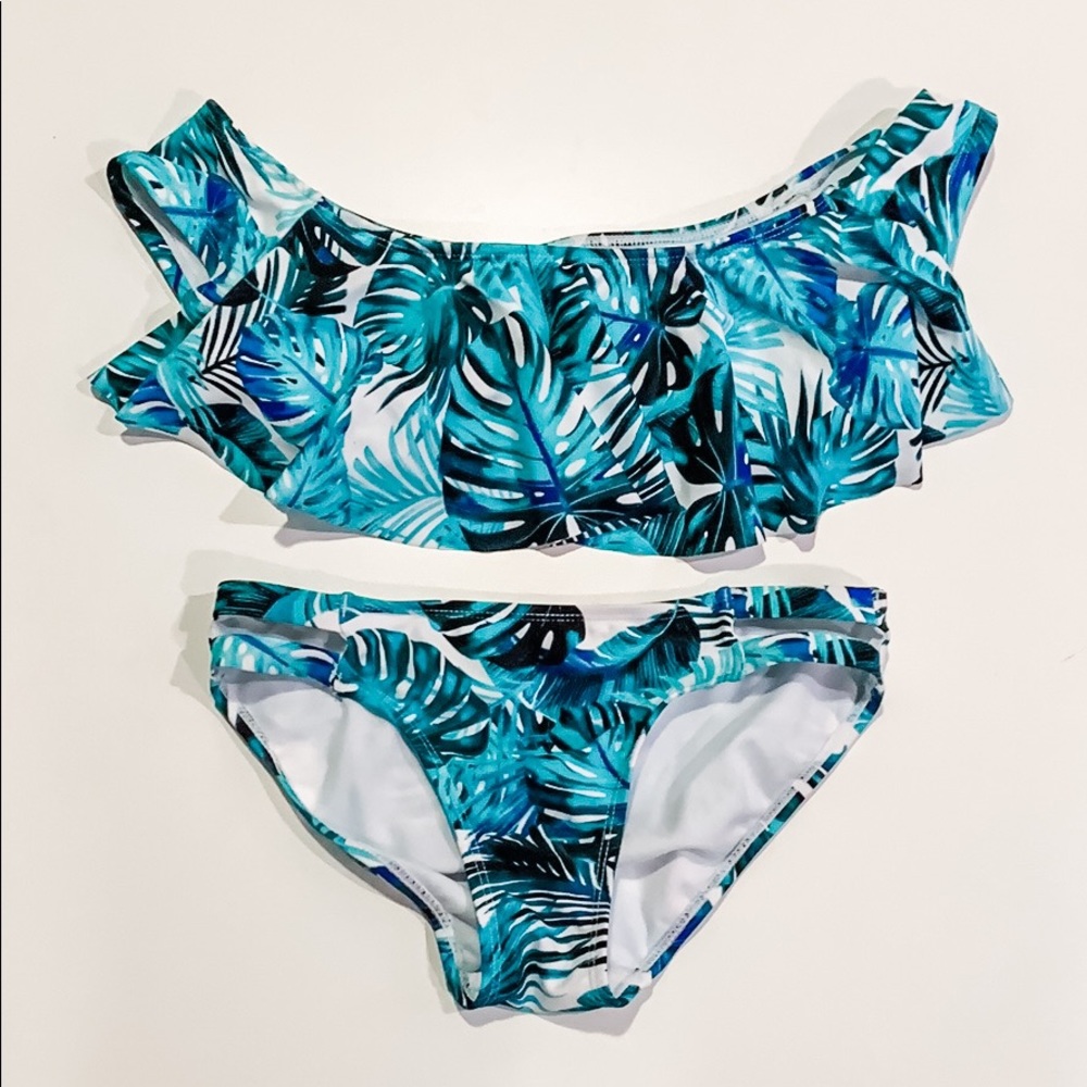 No Boundaries Tropical Ruffled Swim Set Small